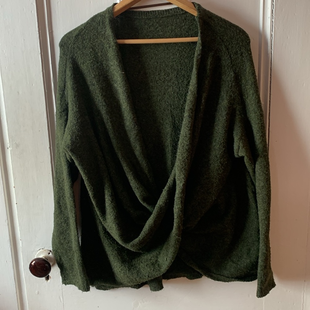 Women’s Joe Fresh Active dark green sweater size M